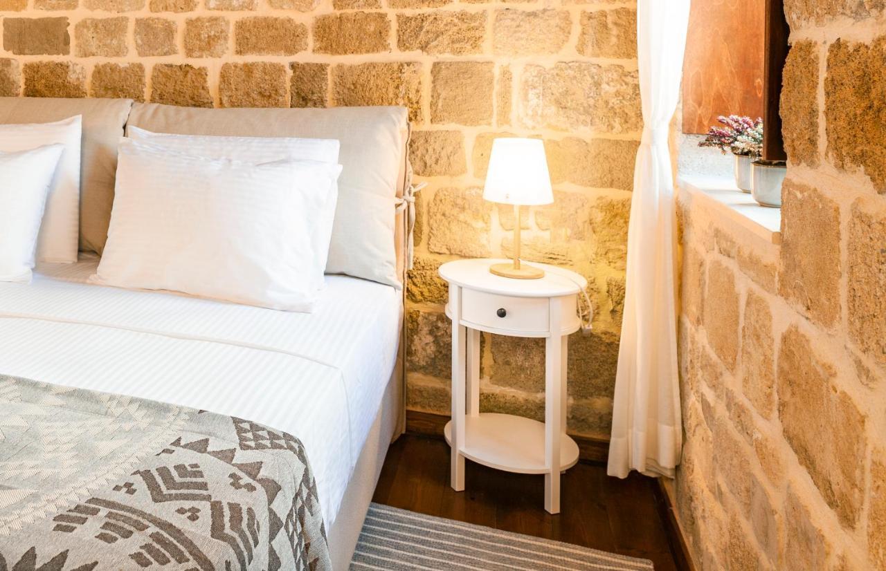 Mandorla * Rhodes City